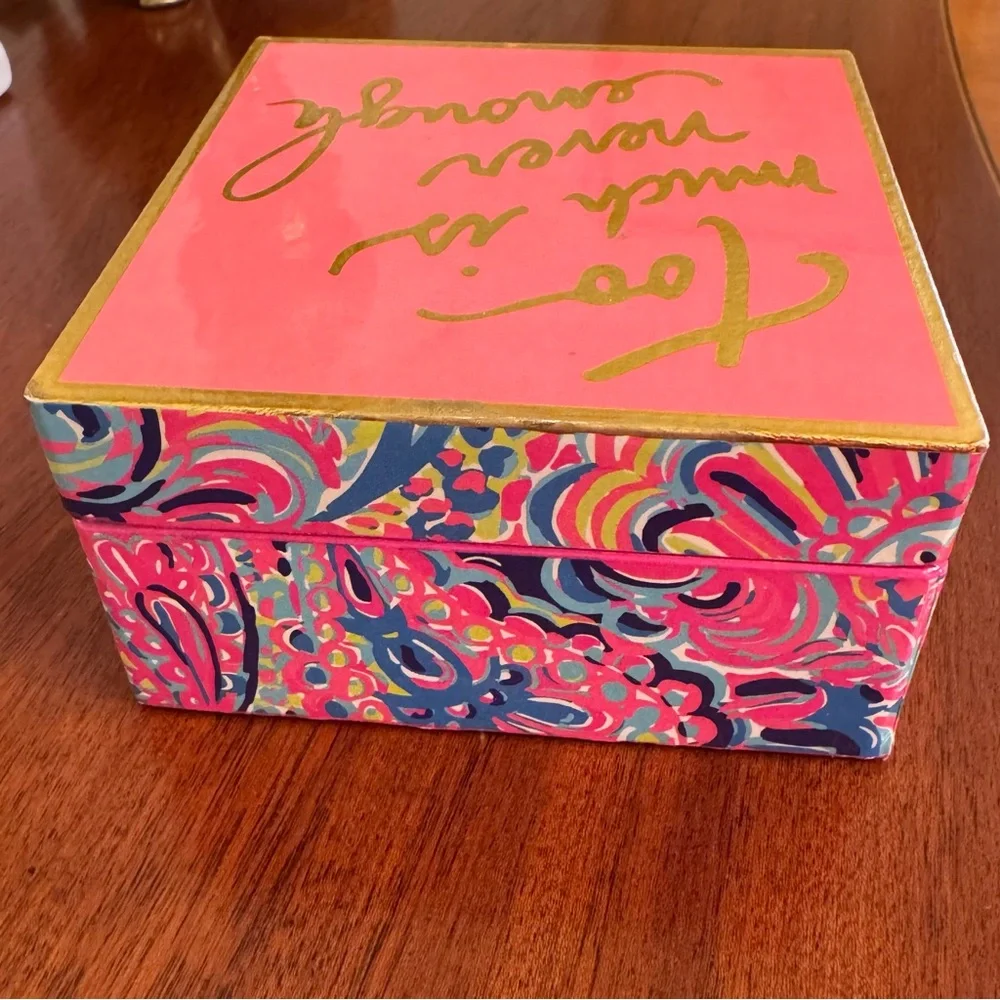NWT Lilly Pulitzer Psychedelic Sunshine Jewelry Trinket Box Collectible